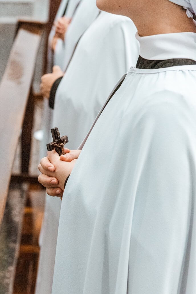 Nun holding a crucifix